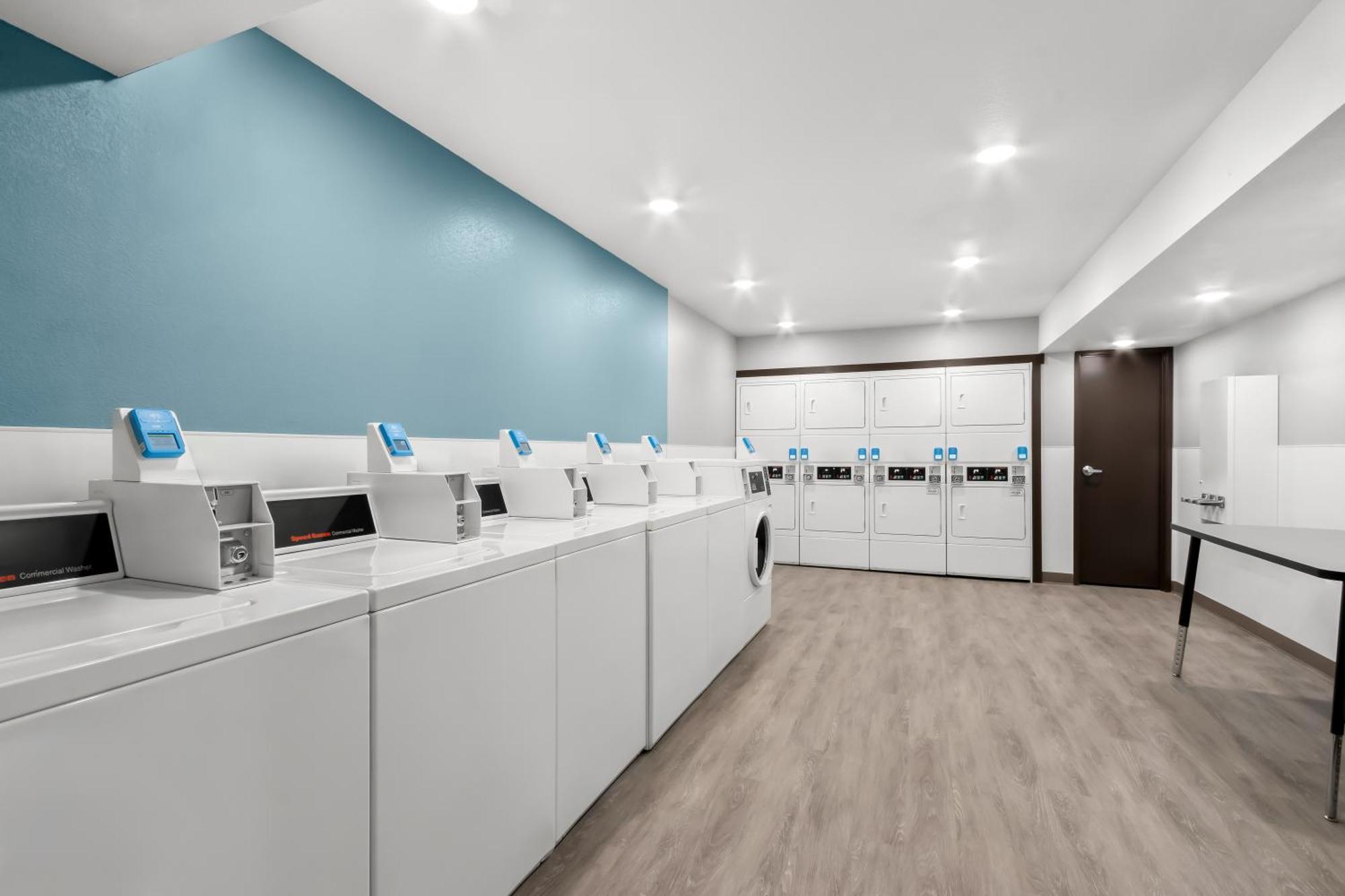 Woodspring Suites Chandler Phoenix Medical Center Экстерьер фото